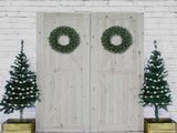 Laden Sie das Bild in den Galerie-Viewer, Fox Rolled Brick Wall Wood Door Christmas Tree Vinyl Backdrop - Foxbackdrop